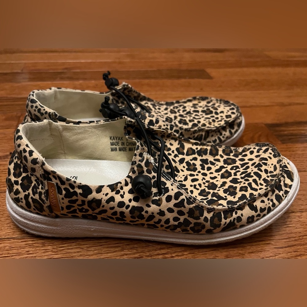 Women Corkys (kayak) brand